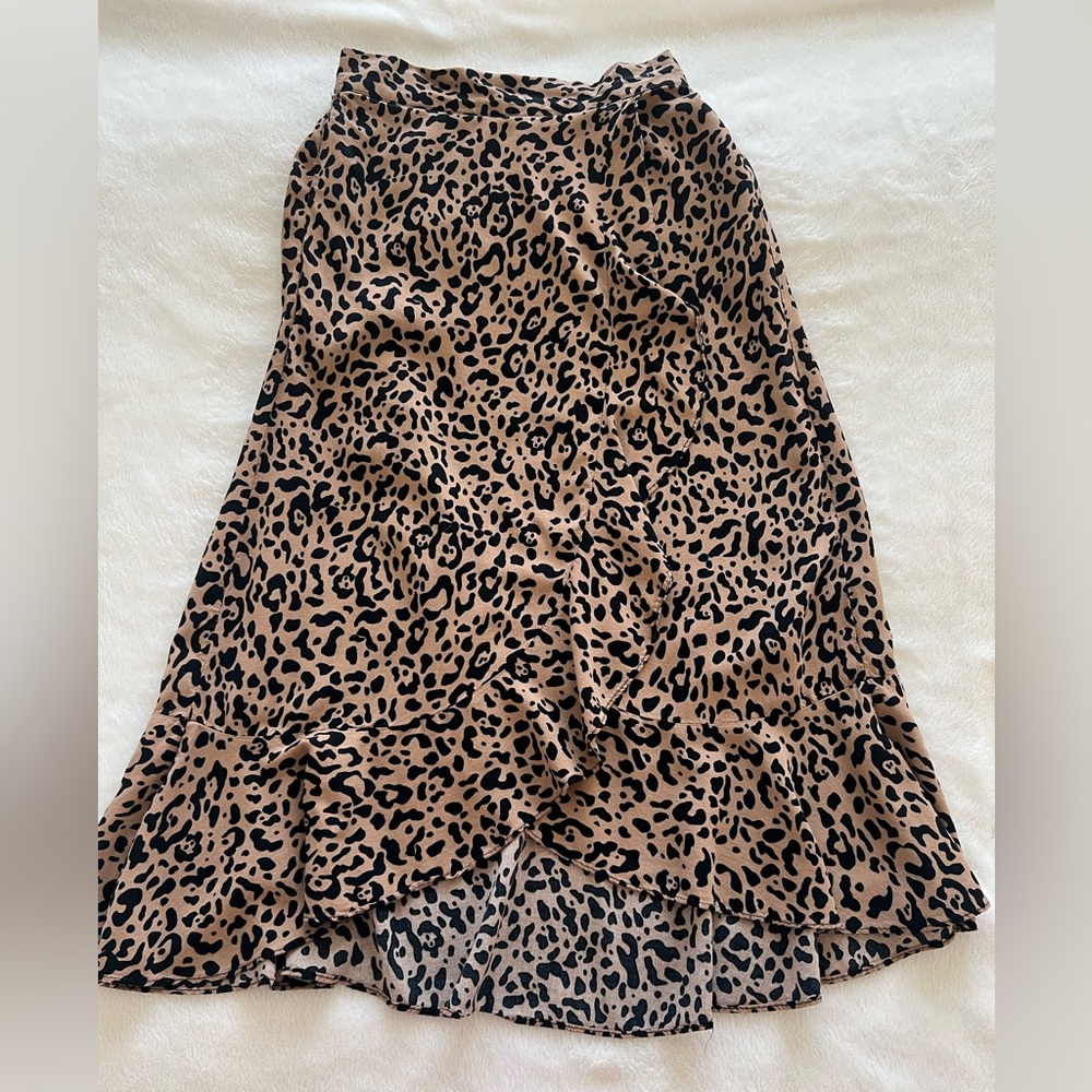 Leopard Print Ruffle Skirt - Picture 2 of 6